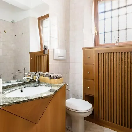 Parking & Wifi City Walls Pistoia