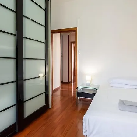 Parking & Wifi City Walls *